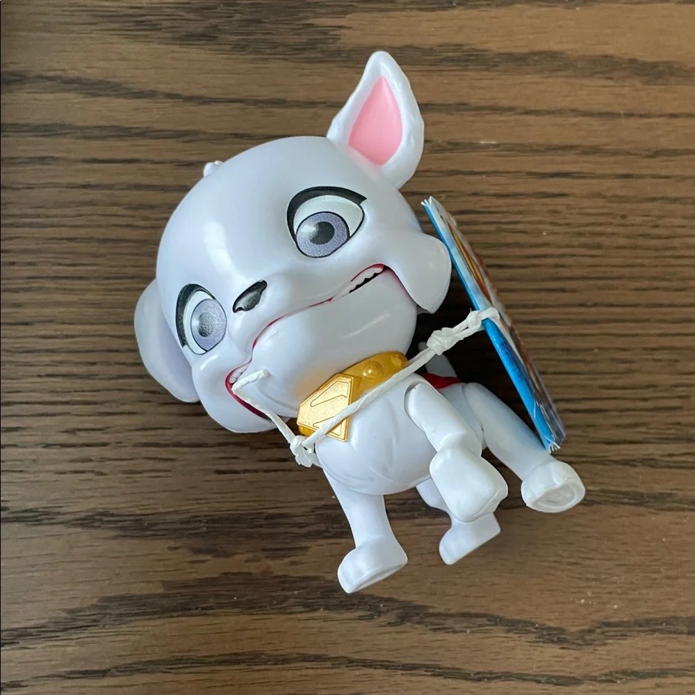 Superman Figure & Krypto